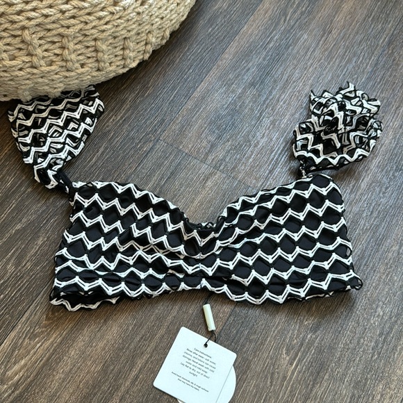 Peixoto Other - Peixoto Levi bikini Top